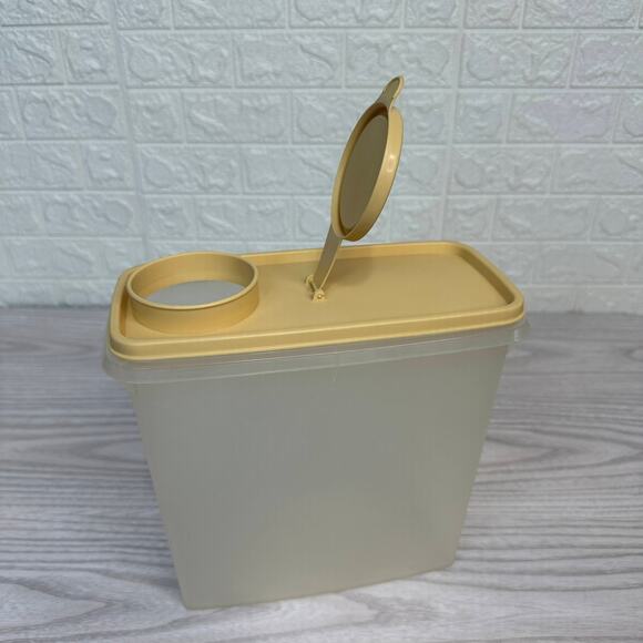 Vtg Tupperware Store N Pour Cereal Keeper Flip Top Medium 469-A w/ Lid 471-10 - Picture 3 of 9